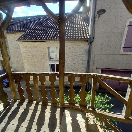 Maison Medievale Avec Jardin Dans Charmant Village Vers  Exterior foto