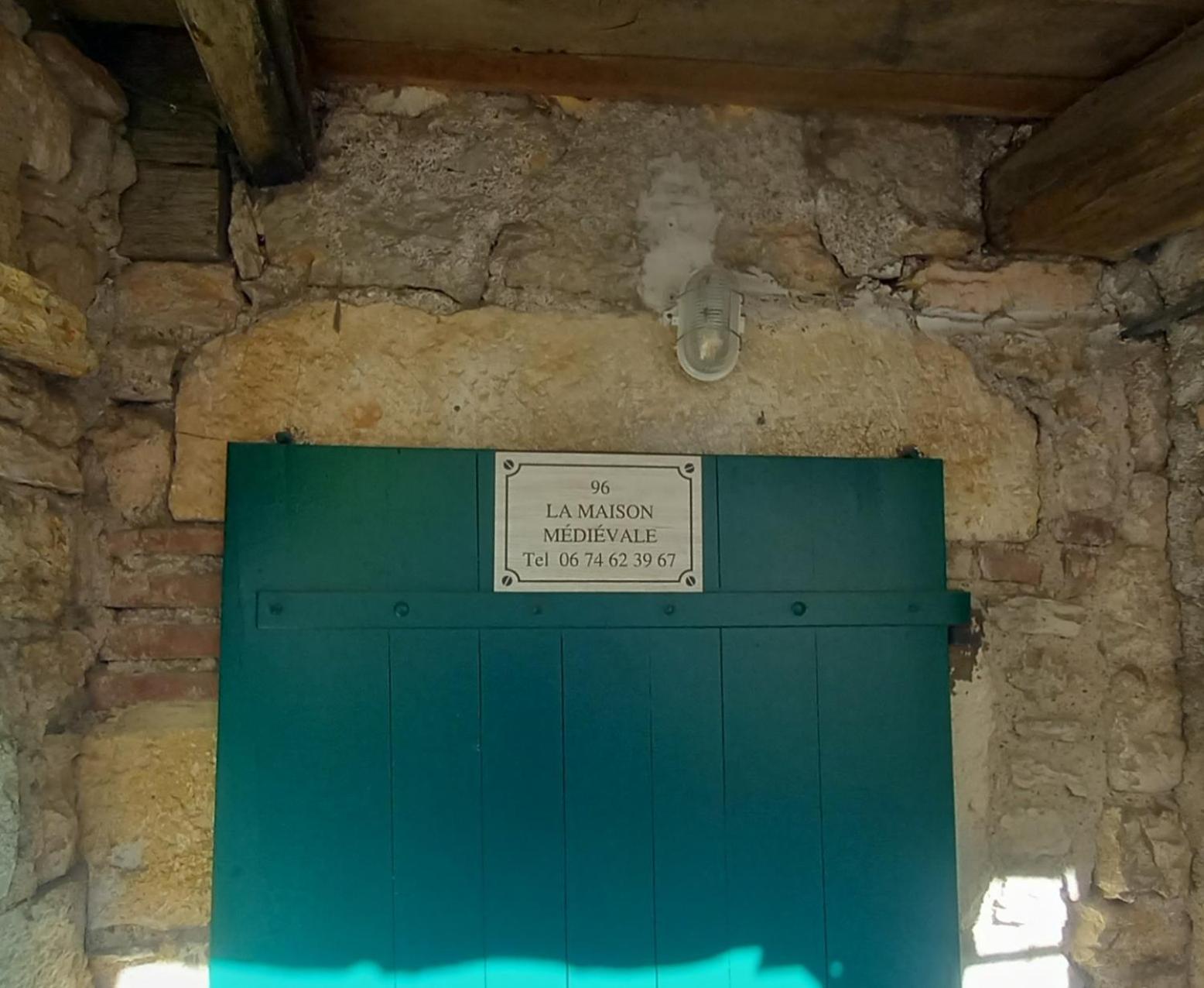 Maison Medievale Avec Jardin Dans Charmant Village Vers  Exterior foto